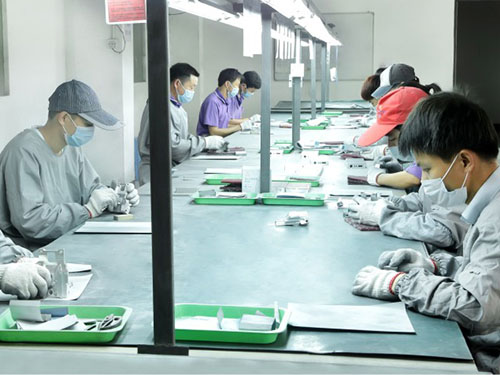 cnc零件华体会登录手机版（中国）有限公司厂打磨车间